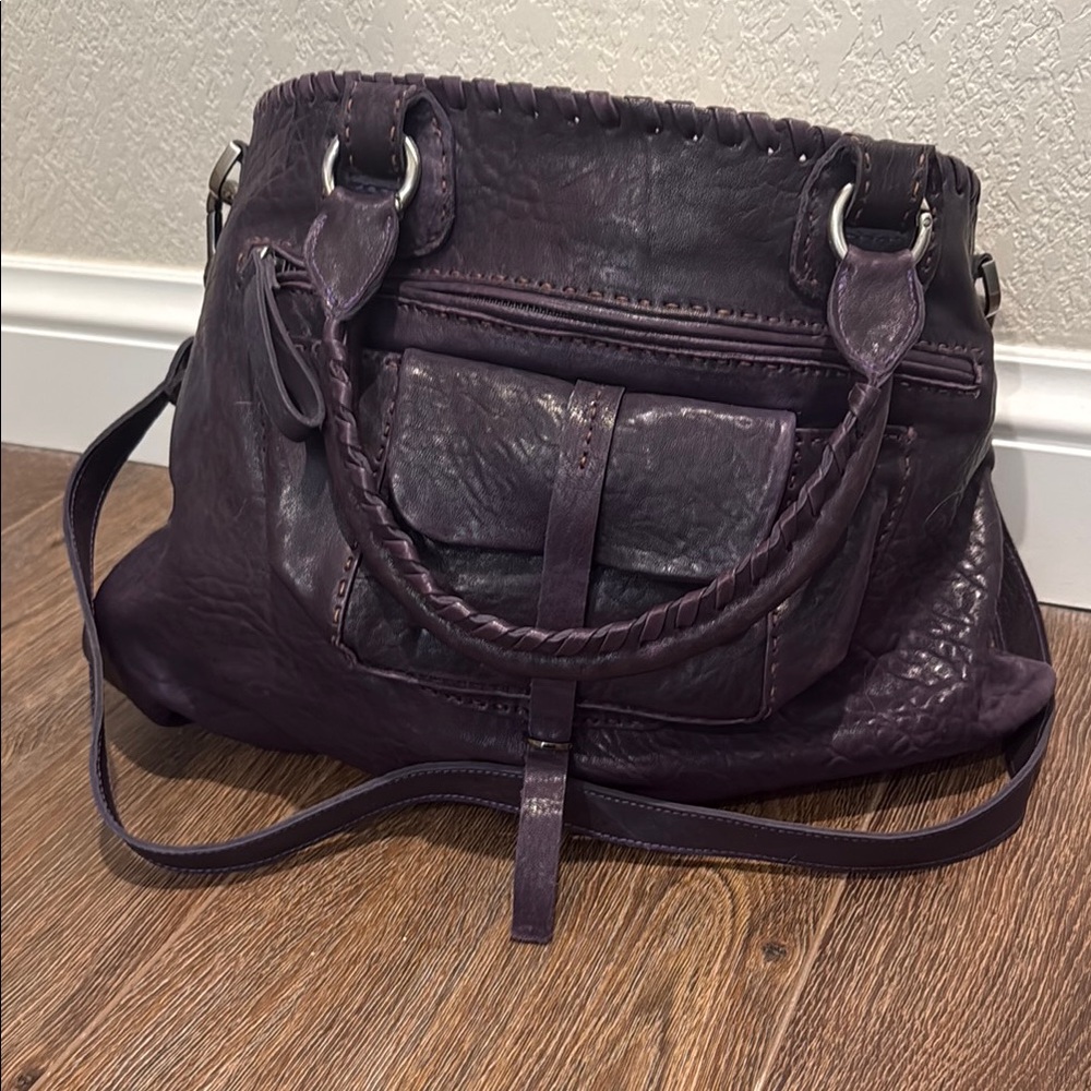 Carla Mancini Chic Purple Women's Shoulder Bag